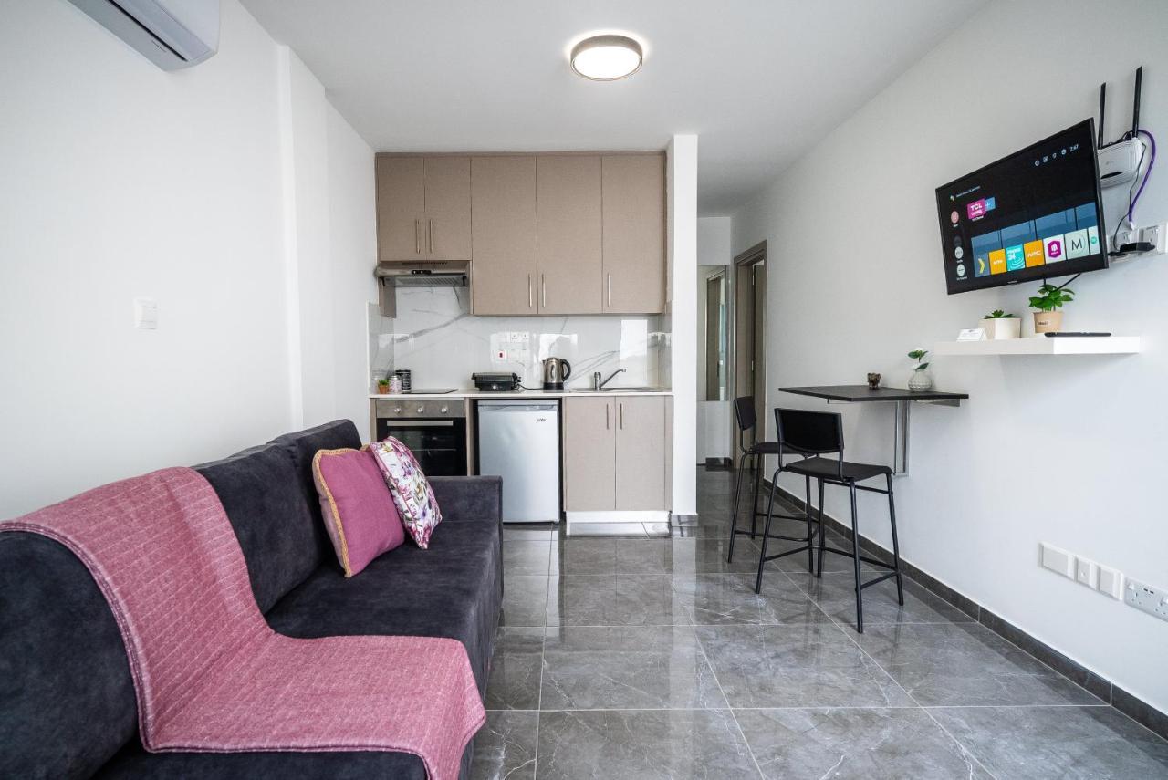 Spiros Luxury Apartments Ayia Napa Bagian luar foto